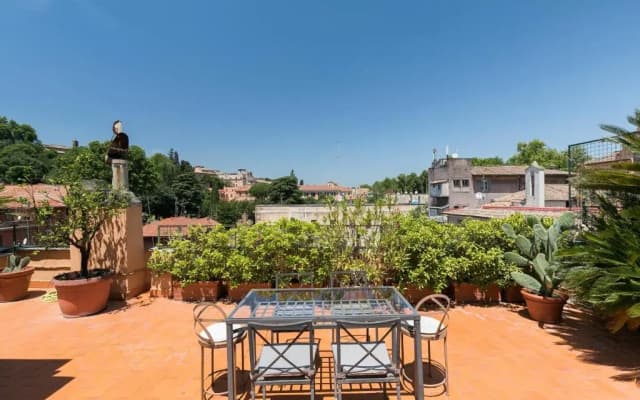 Trastevere Charming Penthouse - photo 2
