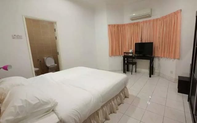 Hanson Holiday Bungalow - photo 4