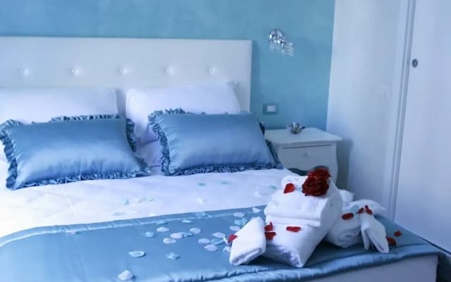 Crystal Rhome Guest House - photo 3