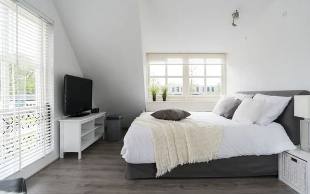 Idyllic Sloten apartment - photo 3