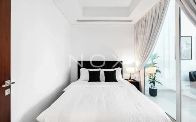 2BR 908 Bay Square B13 - photo 4