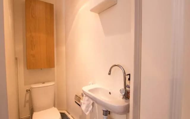 Luxembourg Assas Apartment - photo 4