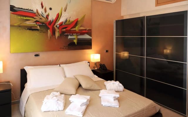 Mirko Luxury Inn - photo 4