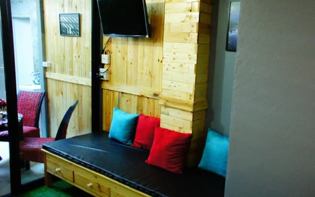 Nap Box Hostel - photo 4