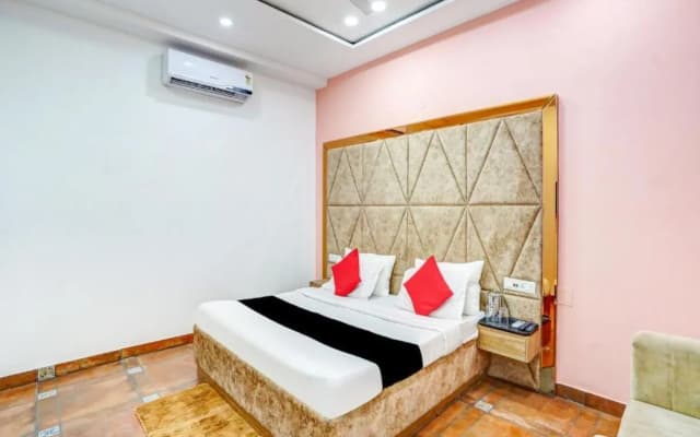 Hotel Mannat - photo 4