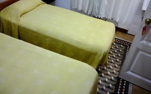 Hostal Lausanne - photo 4