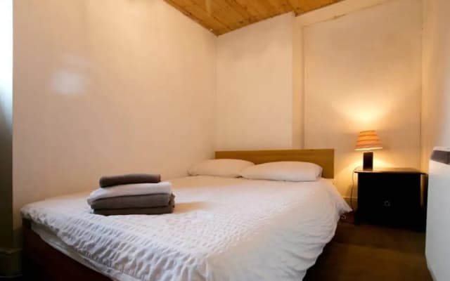 Fabulous 1 Bedroom Apartment in Old Town - photo 3