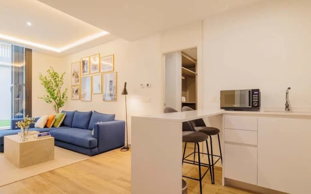 w Comfy 2BR w Great Terrace in Chueca - photo 5