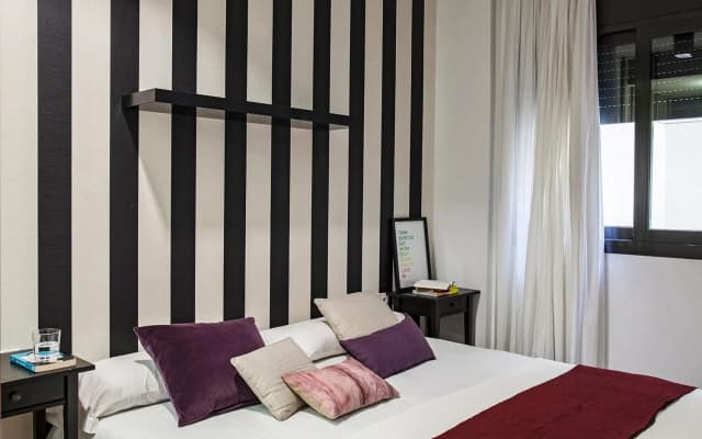 AinB Eixample-Entenza Apartments - photo 5