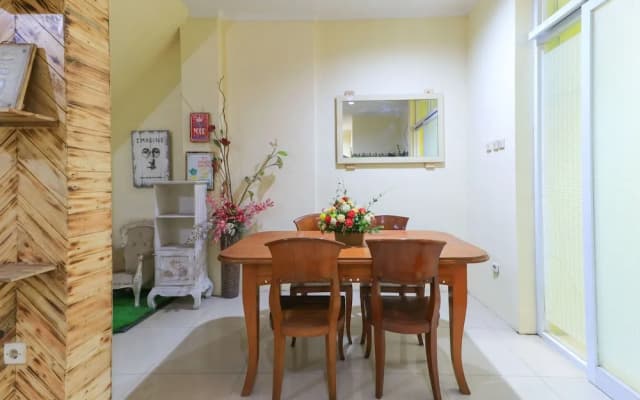 Lavender Hostel - photo 3