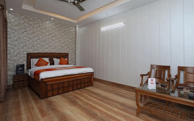 OYO 11583 Hotel Prime View - photo 4