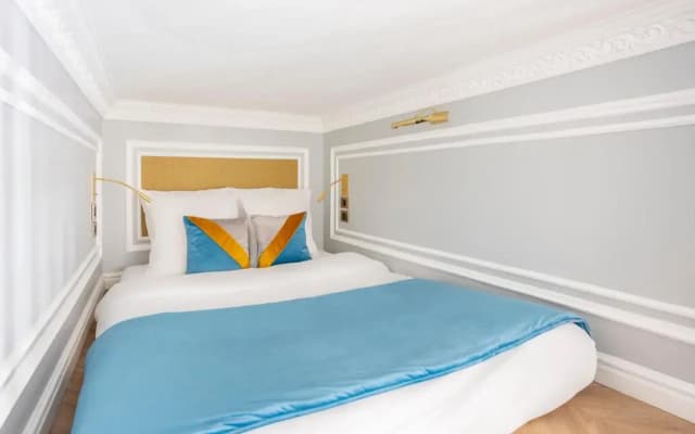 Luxury 3 bedrooms 2 Bathrooms - Ile saint-Louis - photo 4