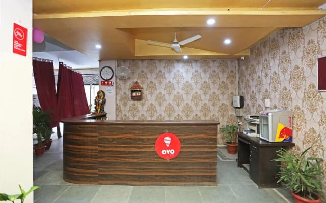 Oyo 8404 Hotel Aerofly - photo 2
