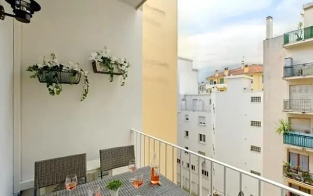 Modern Holiday Haven - photo 3
