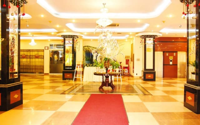 Thai Binh Hotel - photo 2