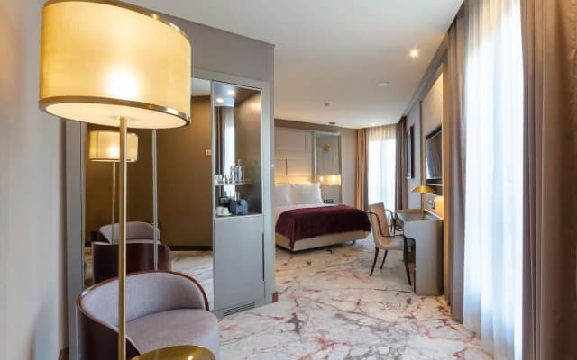TURIM Boulevard Hotel - photo 4