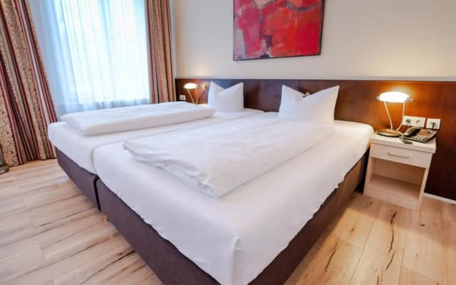 Hotel Tiergarten Berlin - photo 4