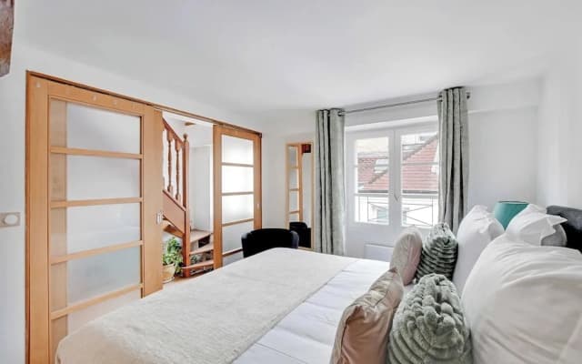 Stunning Duplex 1br/4p - Notre-dame Cathedral - photo 2