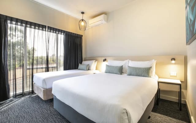 Excelsior Hotel Thomastown - photo 3