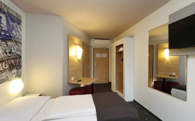 B&B Hotel Berlin-Alexanderplatz - photo 4