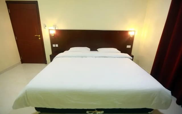 Al Dhiyafa Palace Hotel Apartment - photo 4