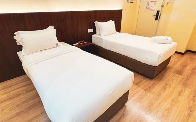 Emart Hotel Riam Sdn Bhd - photo 4