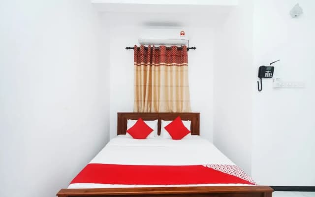 Shan Hotel by OYO Rooms - photo 3