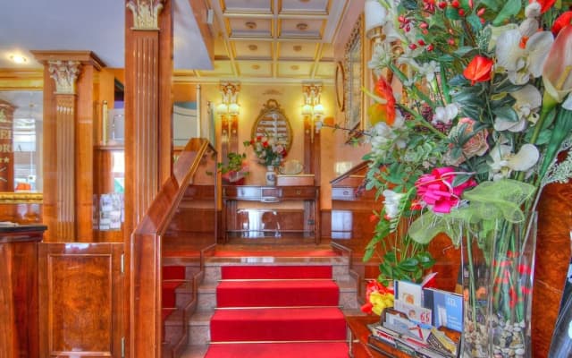 Hotel Vittoria - photo 2