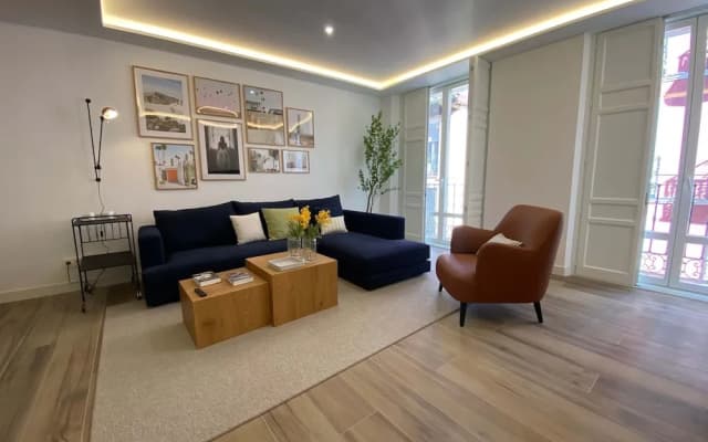 w Amazing 2BR With Terrace in Chueca - photo 2