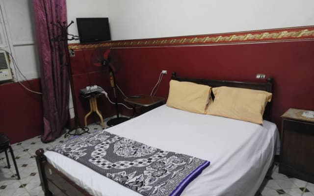 The Emerald Hotel - photo 4