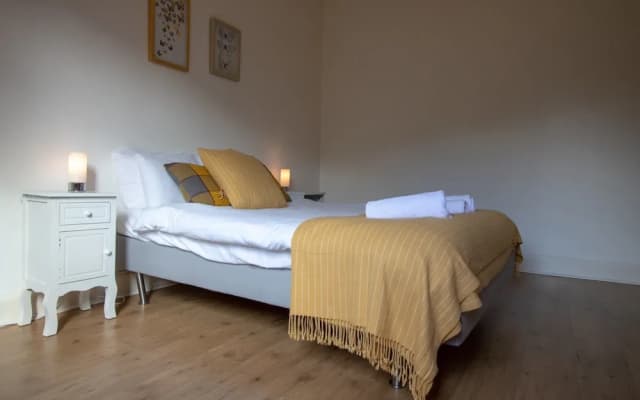 1 Bedroom Flat In Broughton - photo 5