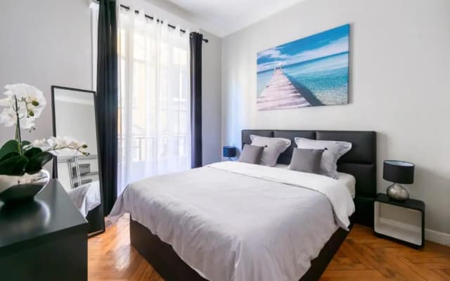 Nice Central Art Deco Flat 45 m² - photo 3