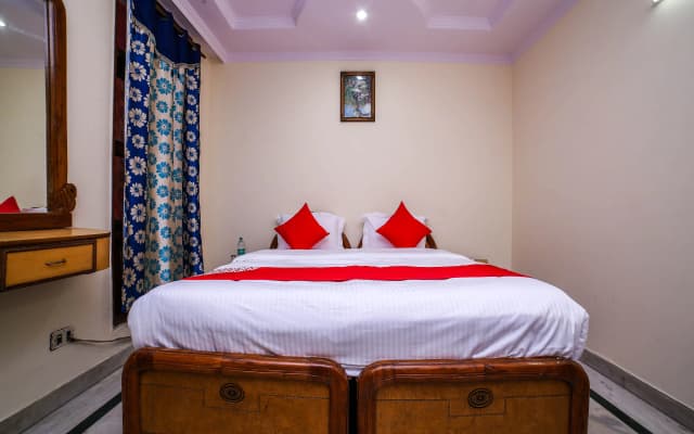 Royal Residency Hotel - photo 5