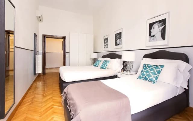 Rome Accommodation - Villa Medici - photo 4