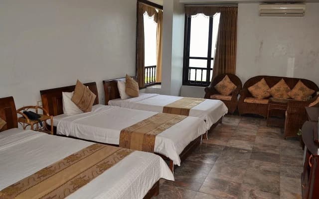 Hoa Binh Ha Long Hotel - photo 3