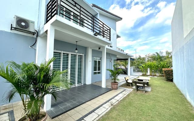 BNB Casa Grande at Rawang - spacious, 15 pax and WiFi - photo 3