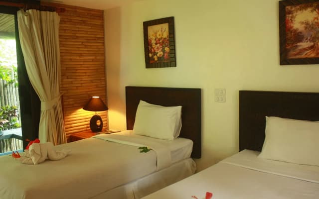 Samui Honey Backpacker Bungalow - photo 2