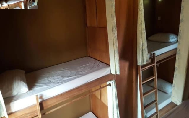 Mini Hut Hostel - photo 2