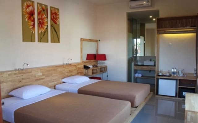 Hotel Karthi - photo 4