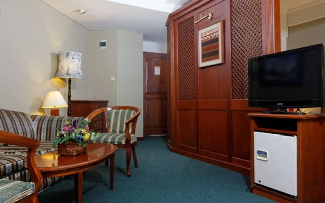 Paragon Gallery Hotel - photo 4