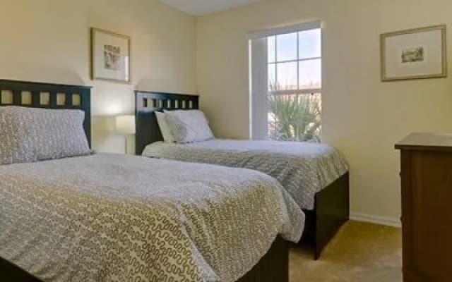 Florint Pool Homes - photo 4