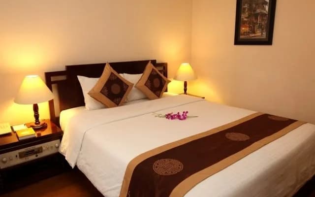 Saigon Hotel - photo 3