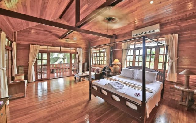Presidential Thai Villa - photo 4