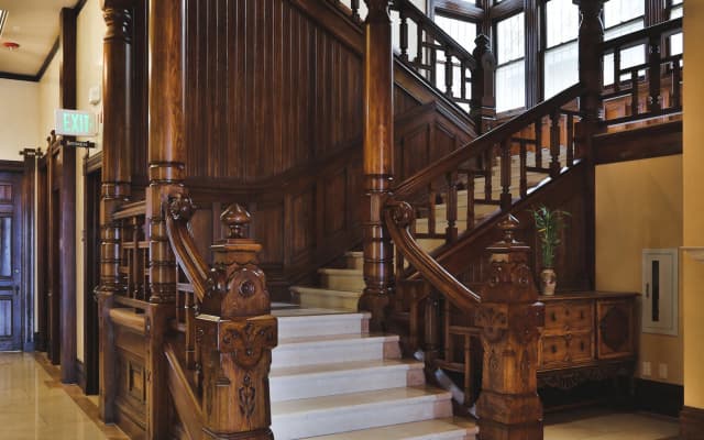 Neighbourgood Sutter Mansion - photo 2