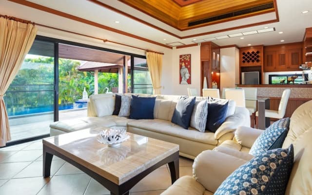 Boutique 3BR Pool Villa Bianca NaiHarn - photo 3