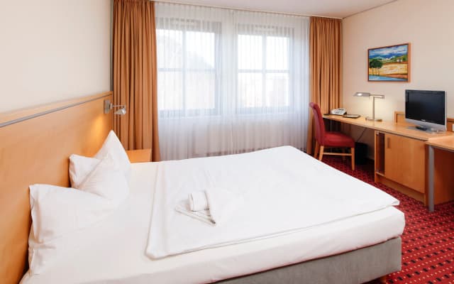 Airporthotel Berlin Adlershof - photo 3