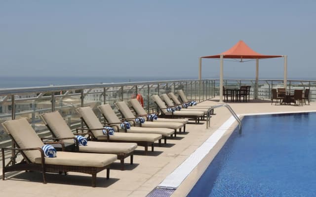 City Seasons Muscat Hotel - photo 4