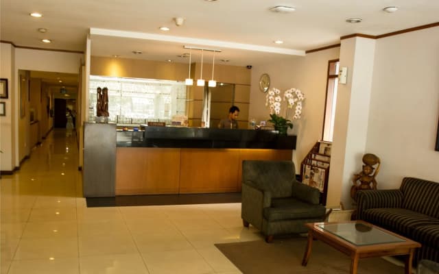 Cipta Hotel Wahid Hasyim - photo 2
