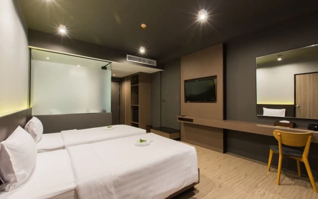 Nai Yang Beach Hotel - photo 5