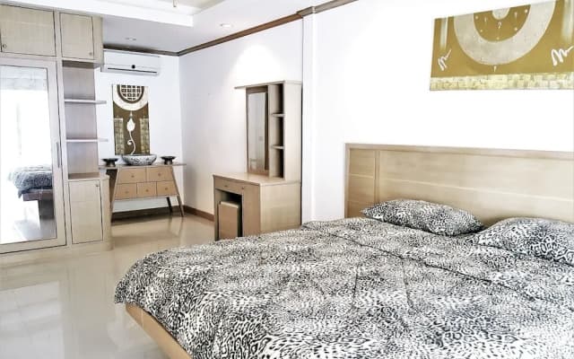 Sea View Corner Condo Jomtien - photo 3
